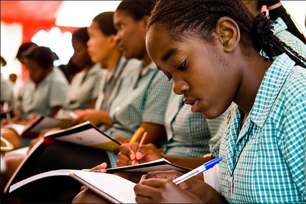 pic-african-american-students-learning pic-african-american-students-learning